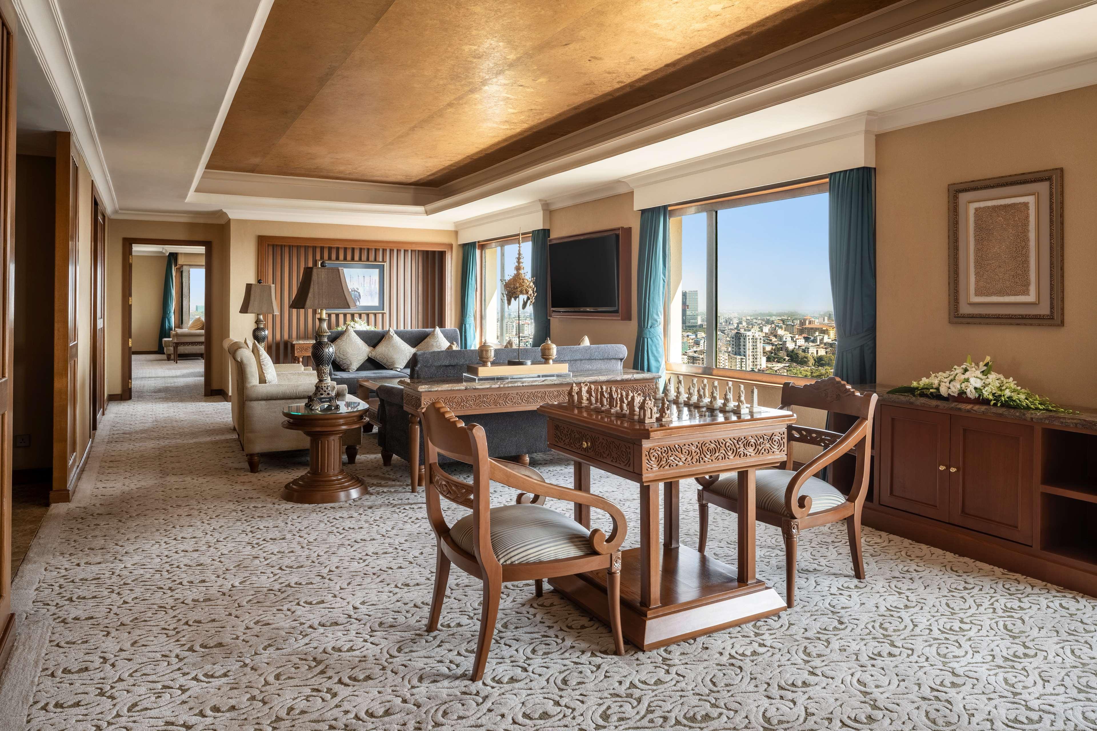 Sule Shangri-La, Yangon Exterior photo